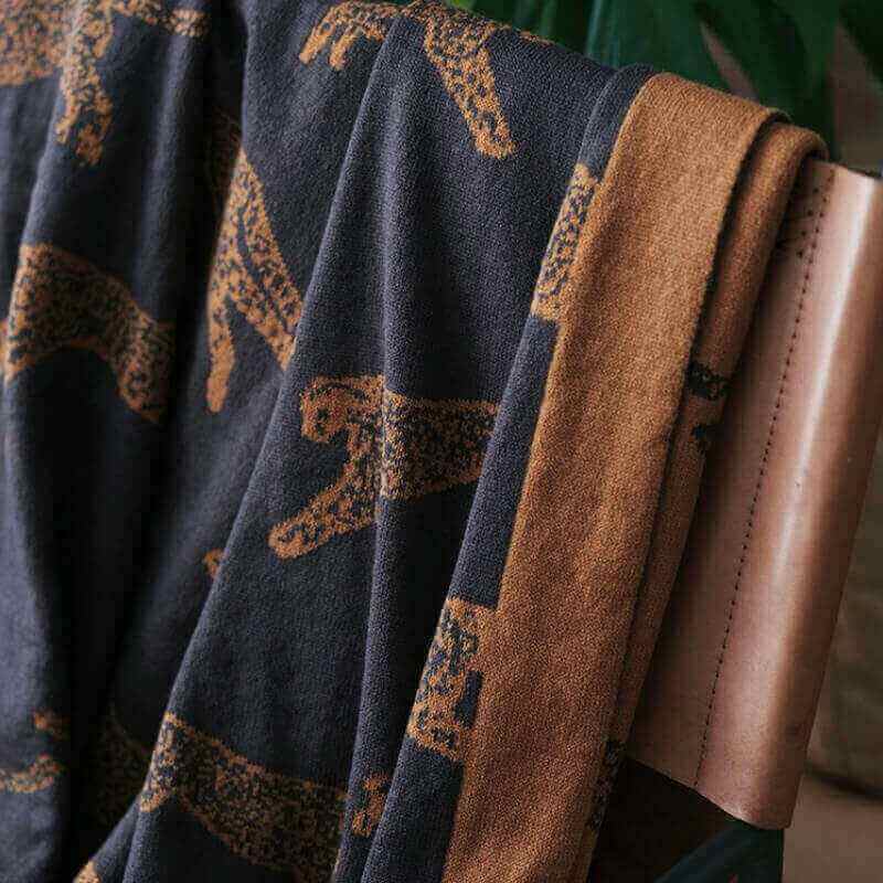 Throw blanket – Double-sided cotton blend – Leopard print – Cozy home accent – 51 x 71 in 2
