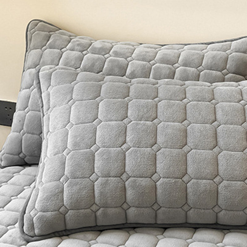 Throw blanket – Soft fabric – Modern square texture – Cozy home accessory 4