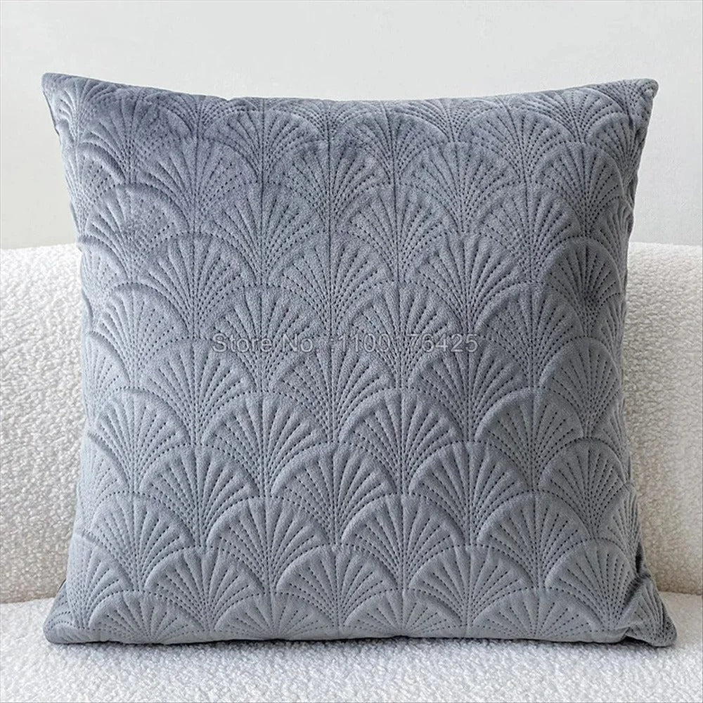 Velvet cushion covers – Soft fabric – Distinctive shell design – Cozy home accents – 17.7 x 17.7 in 6