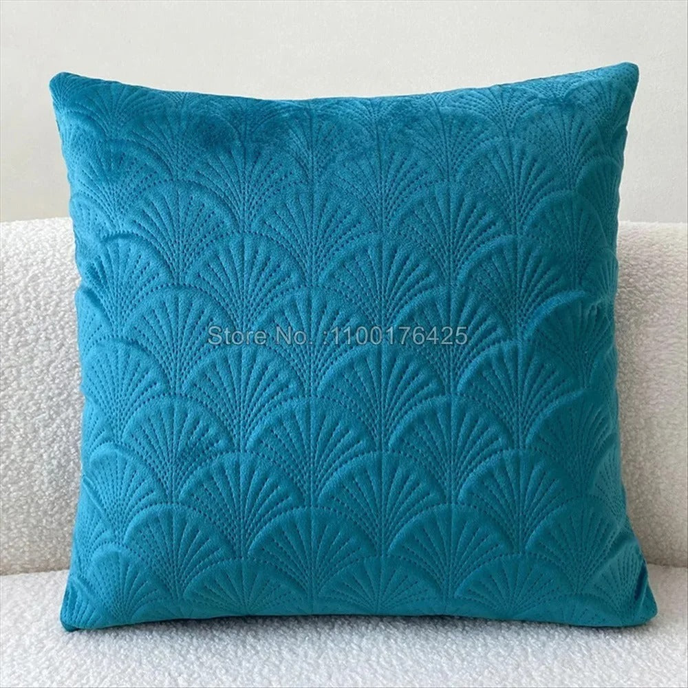 Velvet cushion covers – Soft fabric – Distinctive shell design – Cozy home accents – 17.7 x 17.7 in 9