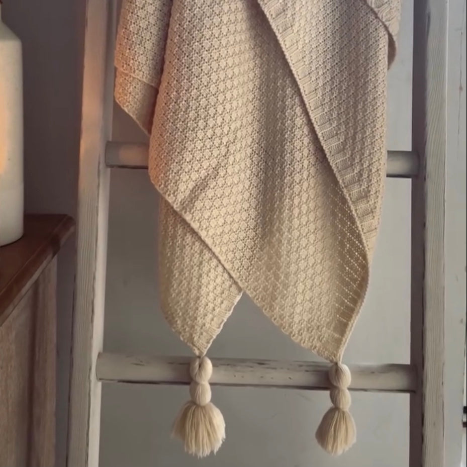 Waffle blanket – Soft cotton – Nordic design – Cozy home accessory – 60 x 80 in 0
