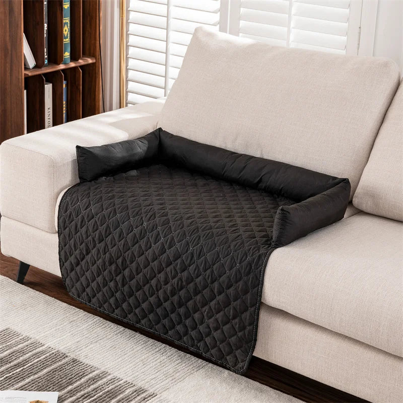 Waterproof gray dog blanket featuring a non-slip base, made from eco-friendly fabric. Ideal for protecting furniture from pet hair and spills, this durable and 5