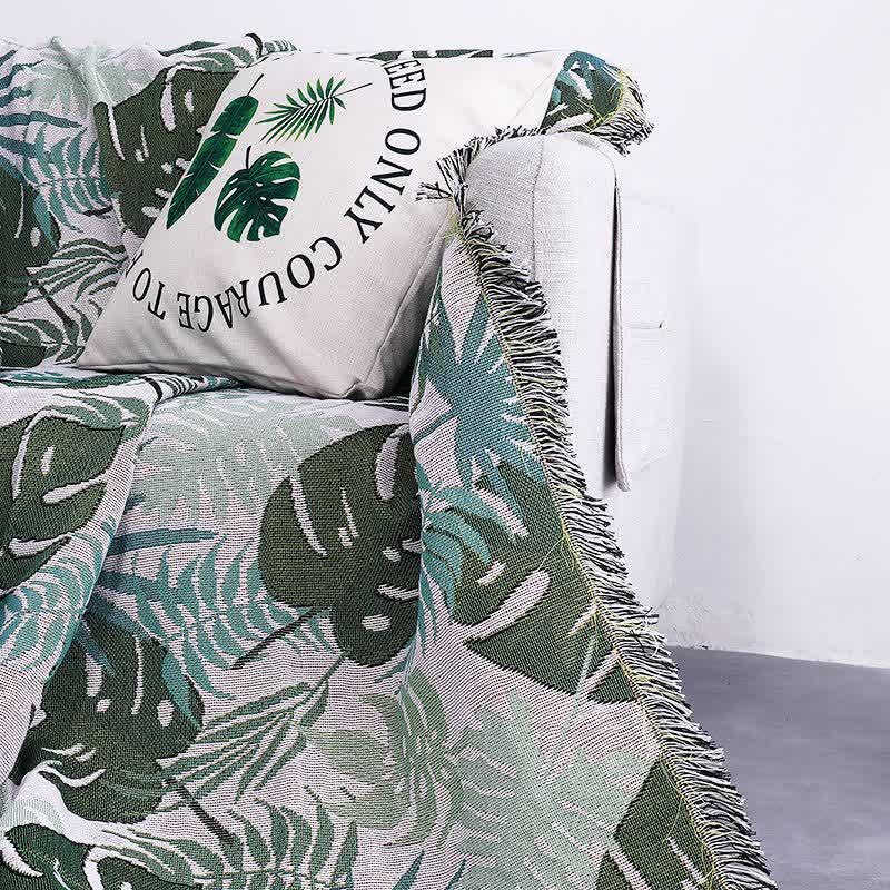 Fringed sofa throw – high-quality sofa covers for an elegant look
