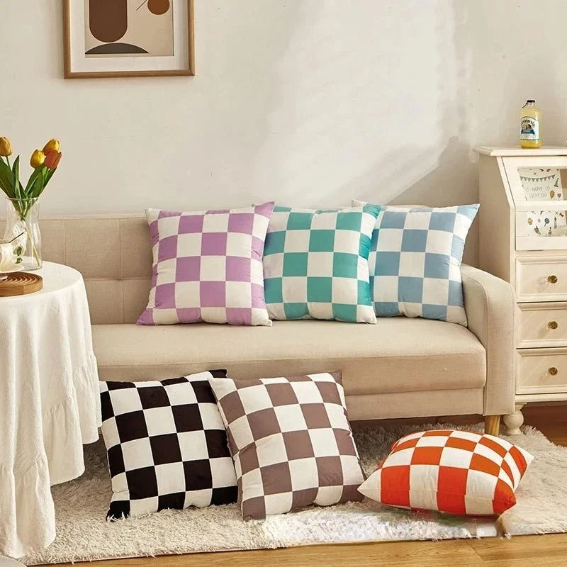 Vintage Decorative Pillow in Checked Design
