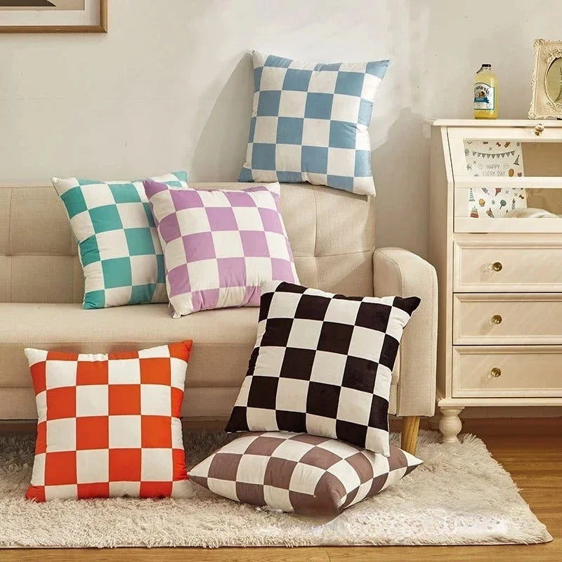 Vintage Decorative Pillow in Checked Design