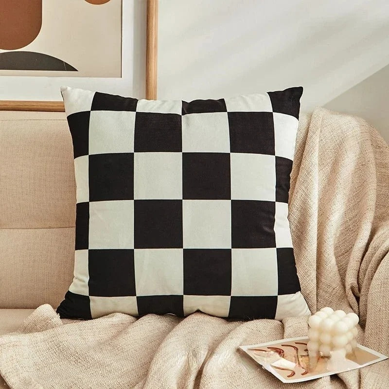 Vintage Decorative Pillow in Checked Design