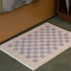 Soft Checkered Bathroom Rug – Non-Slip & Quick-Dry Bath Mat